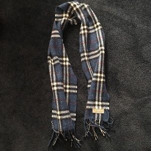 Burberry plaid scarf